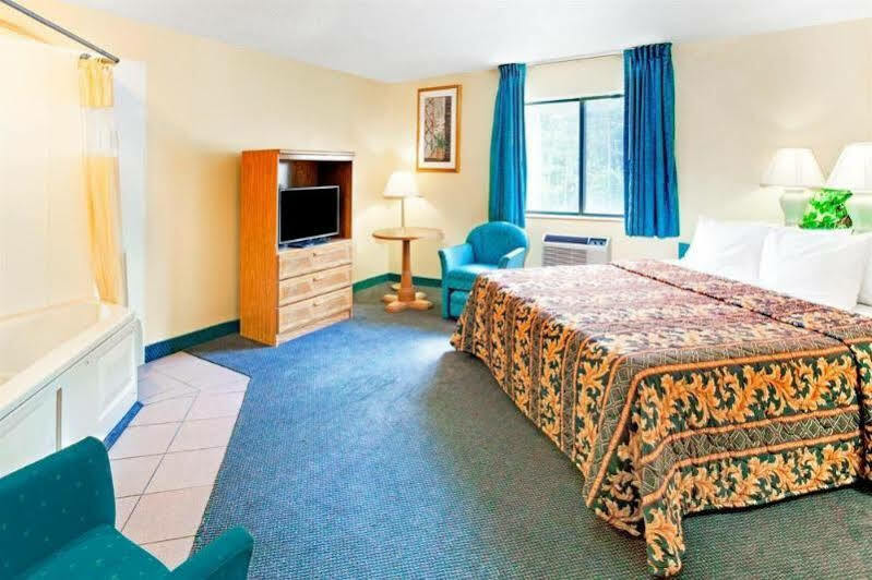 Super 8 By Wyndham Villa Rica Kültér fotó